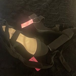 Women’s FN Black 10W Sandal Wrap Tie Detail 5 /2” Block Heel 1 1/2” Platform